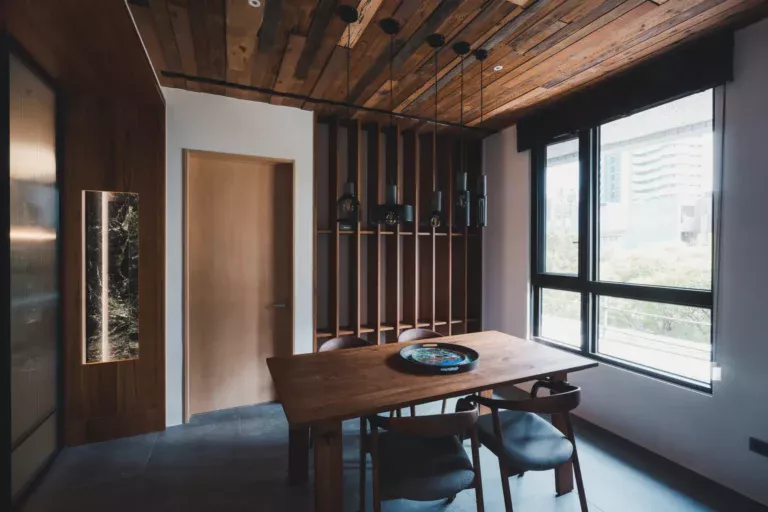 親子宅、新竹室內設計、竹北室內設計、室內設計、室內裝潢、空間設計、實木、原木、客變設計、預售屋客變、餐桌、書房、遊戲室、遊憩室、Mountain Living